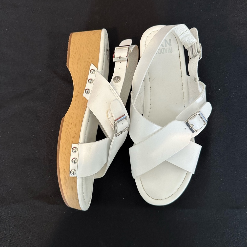 White wedges